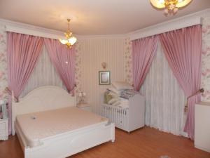 Curtains with Sheers of Bedroom in Jumeirah Dubai